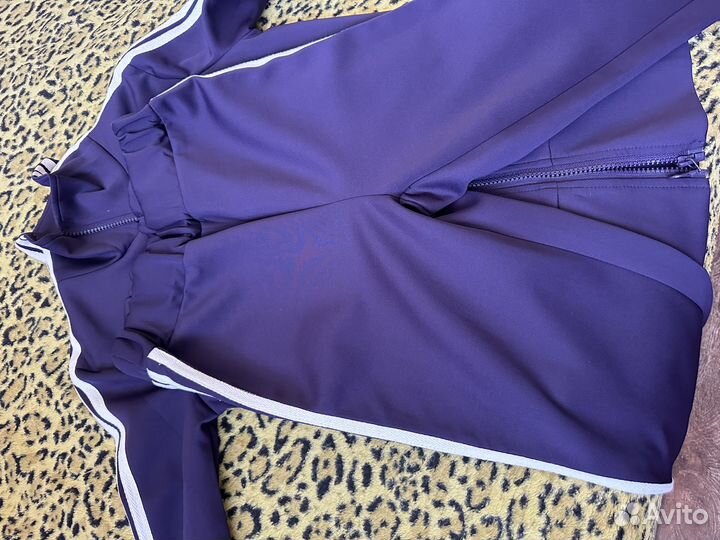 Спортивный костюм adidas