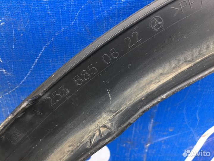 Накладка крыла передняя правая Mercedes Glc