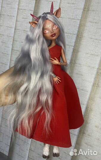 Ооак на базе куклы монстер хай изи иси донденсер