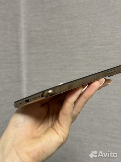 iPhone Xs, 256 ГБ