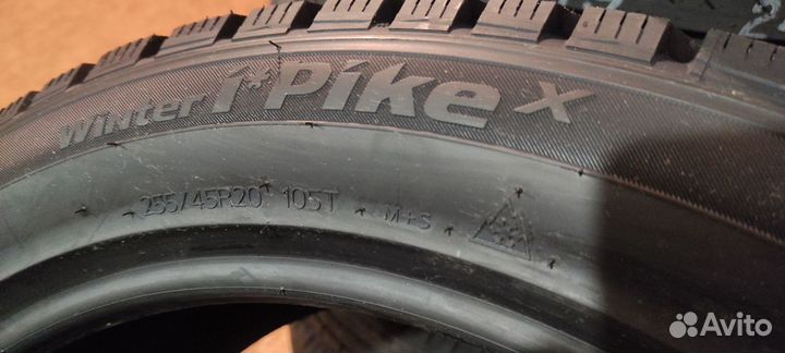 Hankook Winter i'Pike X W429A 255/45 R20 105T