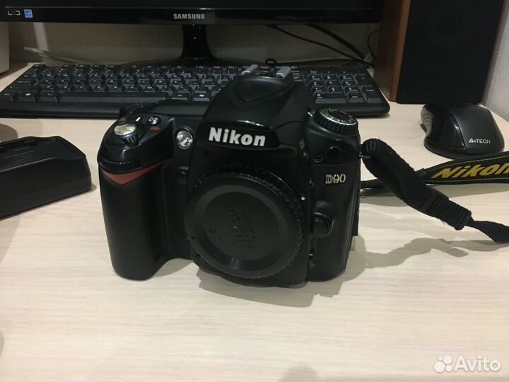 Фотоаппарат Nikon D90
