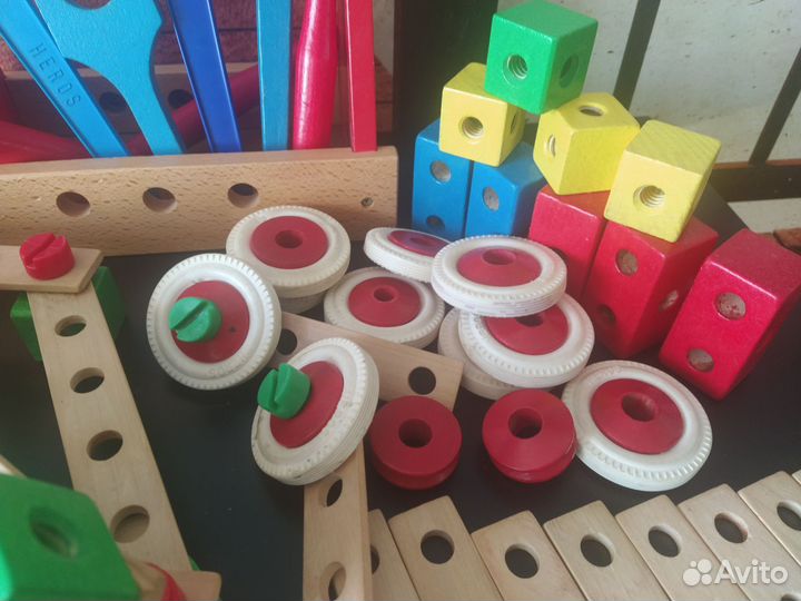 Большой деревянный винтовой конструктор, Германия