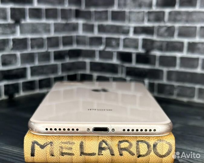 iPhone 8 Plus, 64 ГБ