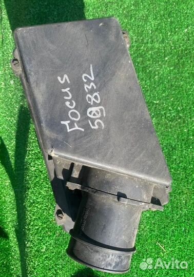 Корпус воздушного фильтра Ford Focus 1.8 2001