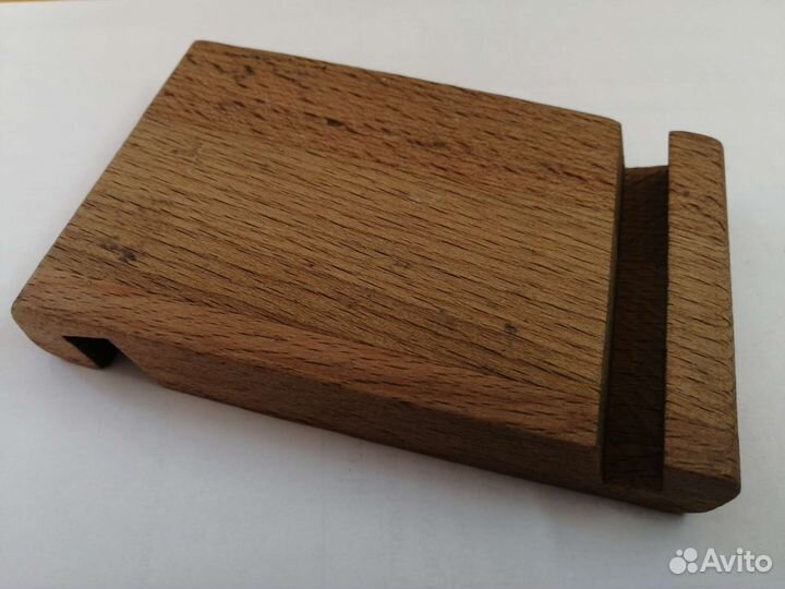 Подставка под телефон или планшет