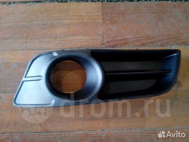 Оправа Туманки Toyota runx/Allex/Corolla hbk04-07г