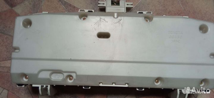 Щиток приборов toyota corolla