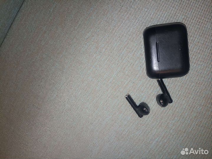 Беспроводные наушник