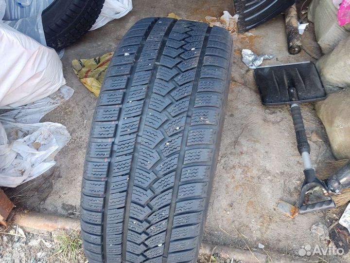 Torque TQ022 245/40 R19 и 275/35 R19 98V