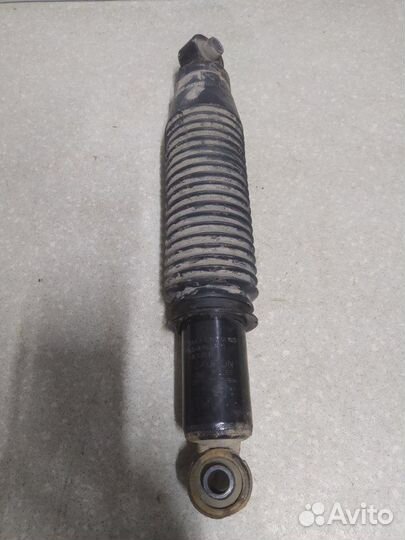 Амортизатор подвески задний левый Kia Rio QB G4FA