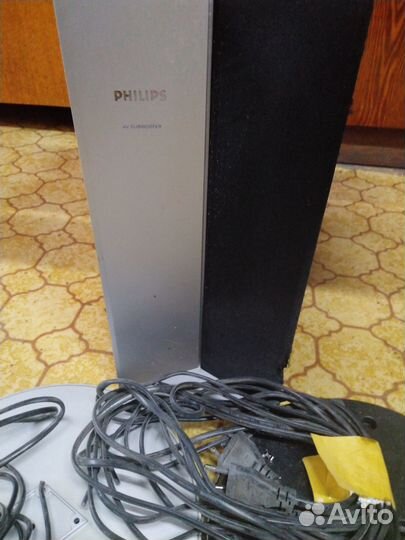 Hyundai H-MS160-Сабвуф колон кин Philips-Магнитола