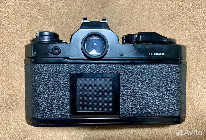 Плёночный фотоаппарат Nikon FE