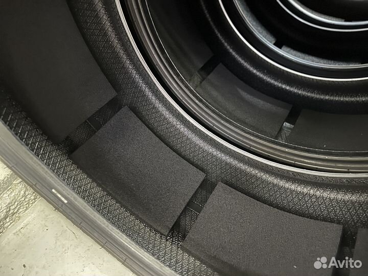 Winrun R330 275/40 R22 и 315/35 R22 111Y