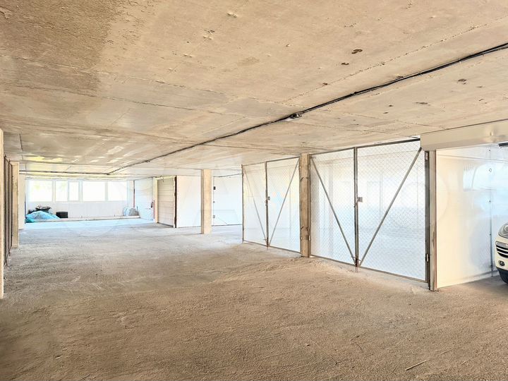 Машиноместо, 18 м²