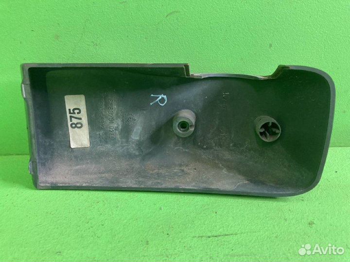 Крышка крепления кронштейна зеркала MAN TGA