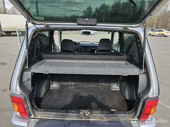 LADA 4x4 (Нива) 1.7 МТ, 2016, 220 000 км