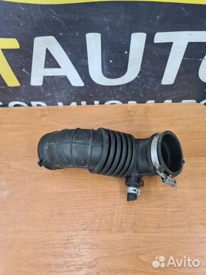 Патрубок воздушного фильтра Kia Ceed универсал