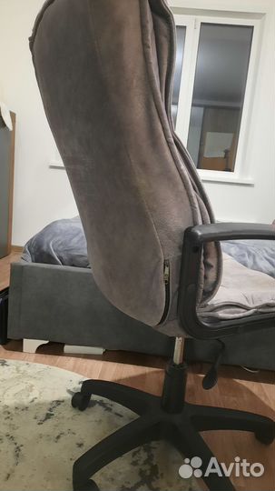 Компьютерное кресло