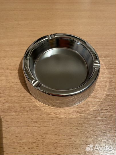Пепельница металлическая, новая