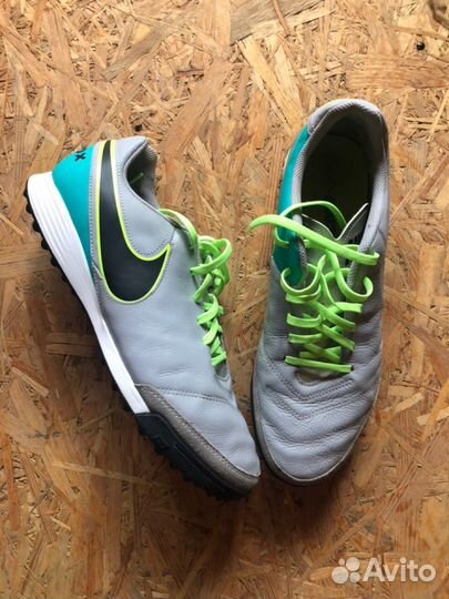 Сороконожки Nike Tiempo