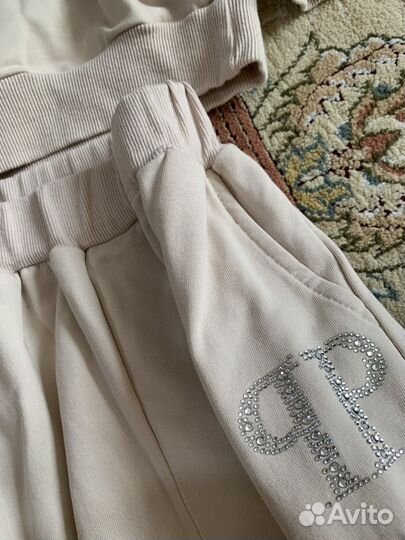 Одежда на девочек