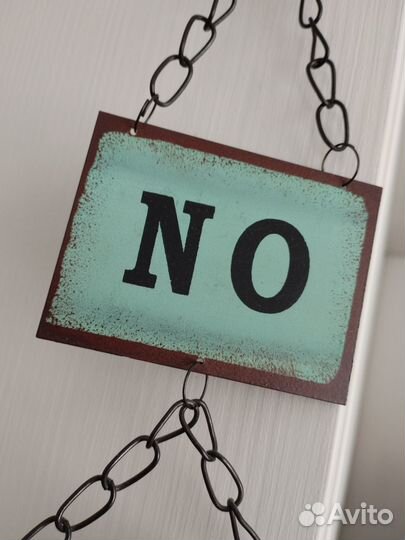 Металлическая табличка