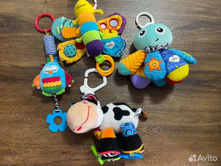 Подвесные игрушки пакетом lamaze