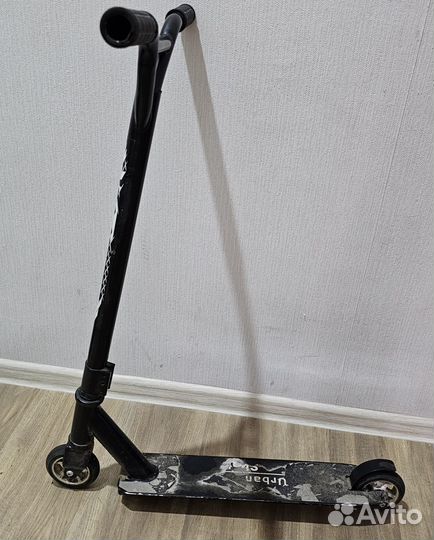 Продаю самокат детский трюковой с 11 лет