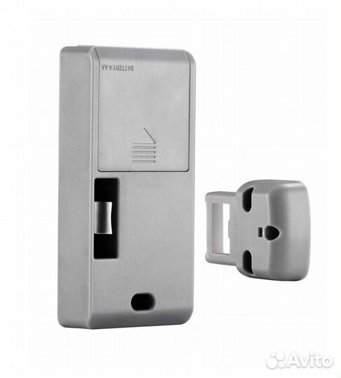 Электронные замки Ozlocks в раздевалку для фитнес