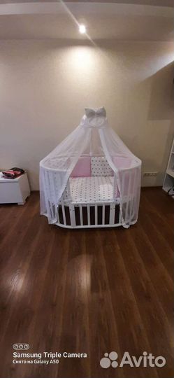 Кровать с балдахином