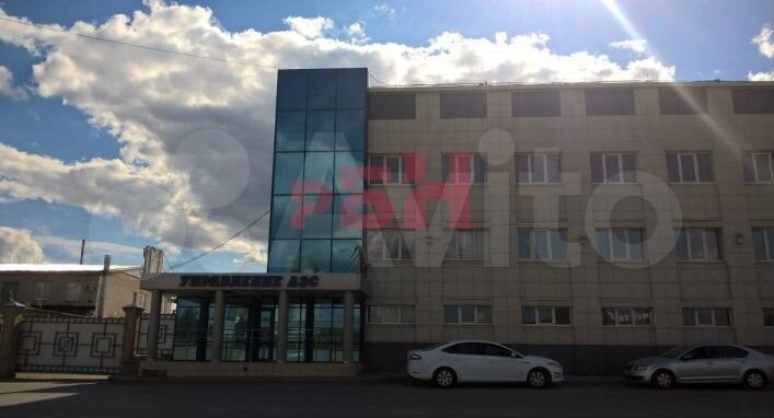 Адм. здание со складами 1725 кв.м