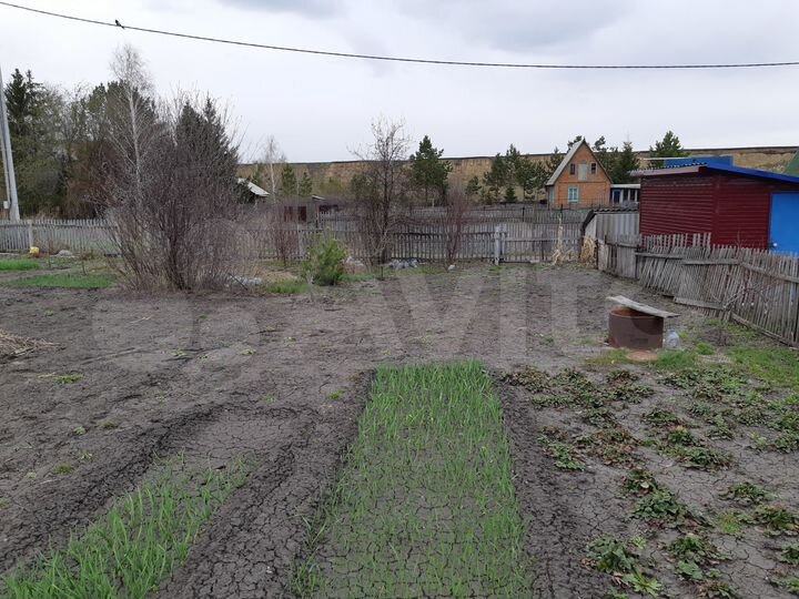 Дача 10 м² на участке 6 сот.