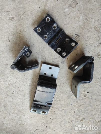 Петля двери Мерседес W463