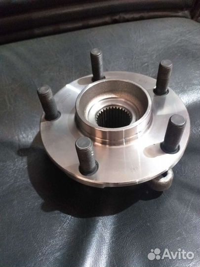 Nissan Teana 3.5 передняя ступица