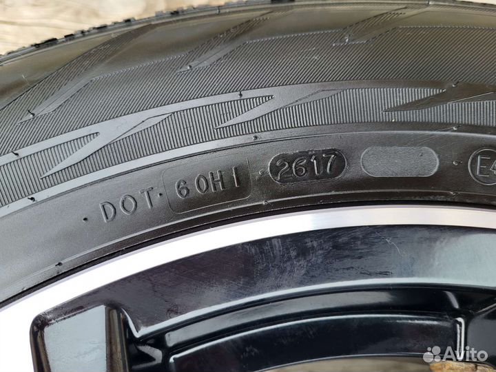 Nokian Tyres Hakkapeliitta R2 SUV 225/65 R17 106