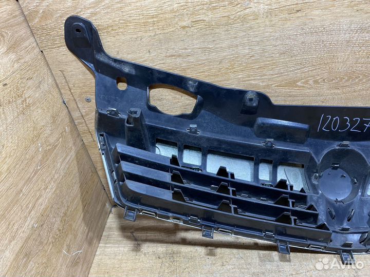 Решетка радиатора Opel Astra H рест Арт. 130327