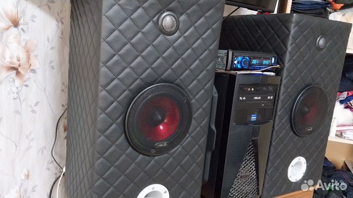 Акустические колонки большие