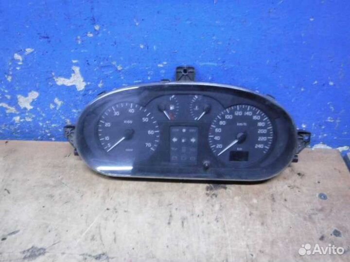 Панель приборов Renault Megane