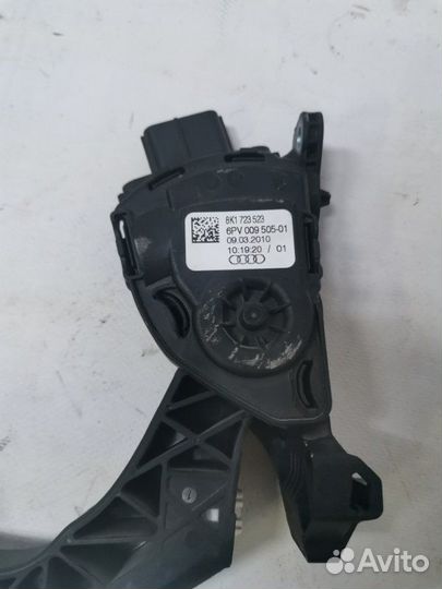 Педаль газа Audi A4 B8