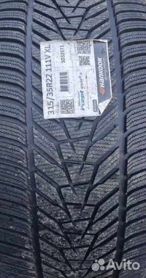 Hankook Winter I'Cept Evo 3 X W330A 275/40 R22 и 315/35 R22 111V