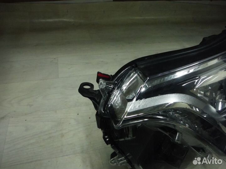 Фара левая (№39) Toyota Rav 4 45 2017