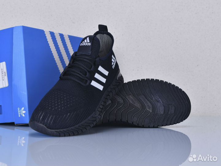 Кроссовки Adidas