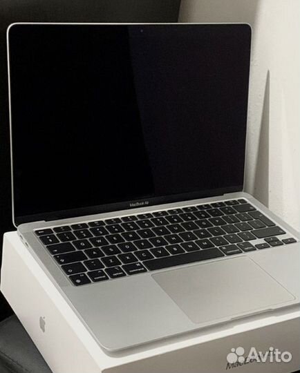 Macbook air m1 2020