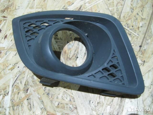 Решетка в бампер правая от Ford Fiesta 2001-2007