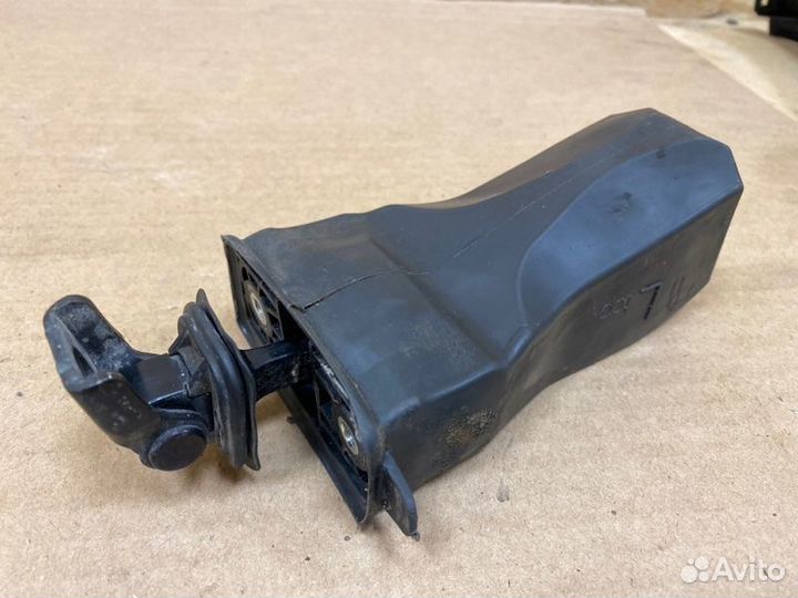 Ограничитель двери задний правый Volkswagen Polo