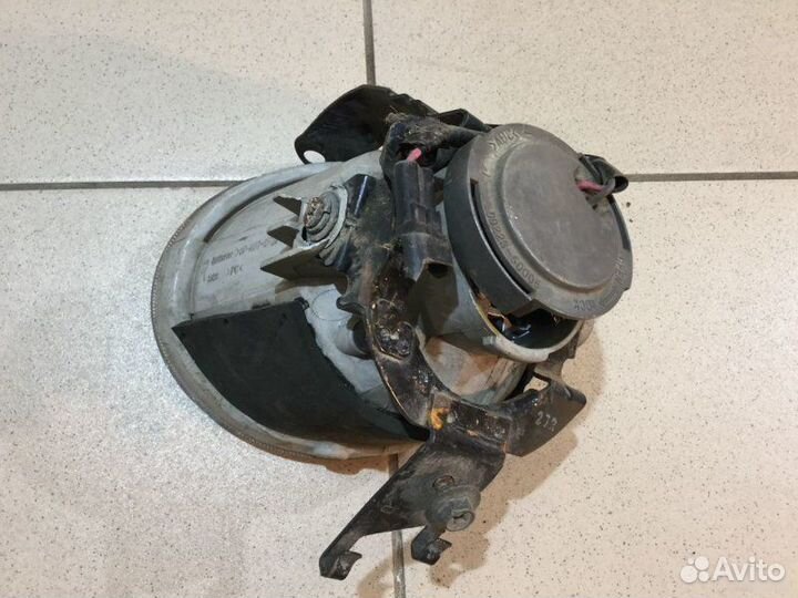 Фара противотуманная правая Subaru Forester S11