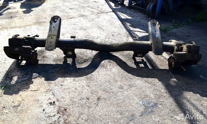 Балка вспомогательного моста MAN TGA 26.410 (01.00