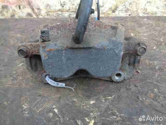 Суппорт передний левый Suzuki XL-7 2