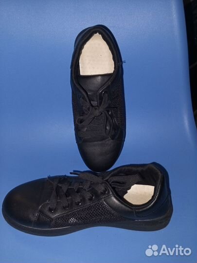 Кроссовки на подростка девочку